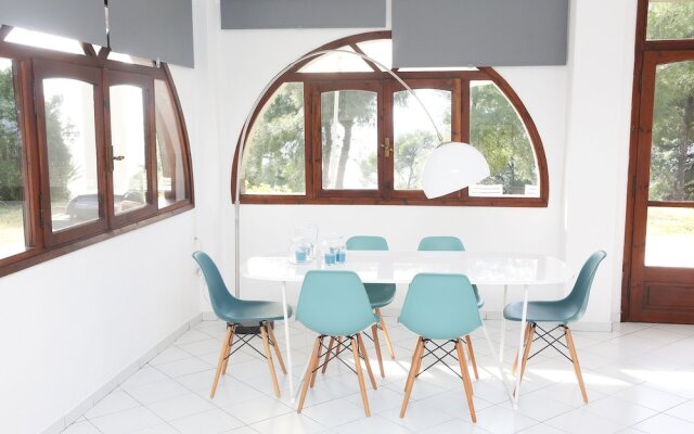 Romaric Mt. Garden House, Siviri