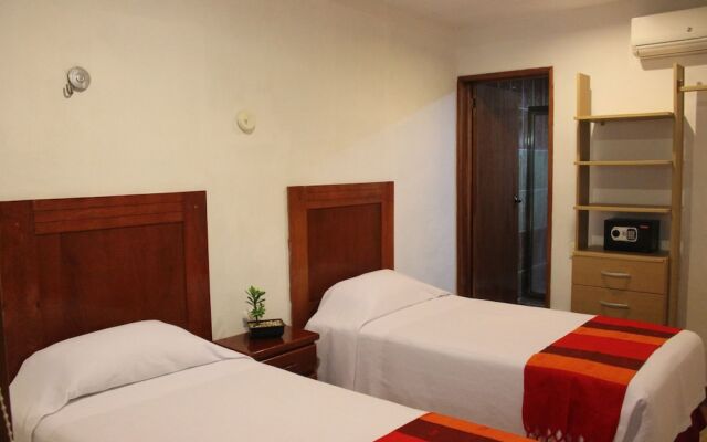 Real Mayab Hotel & Bungalows