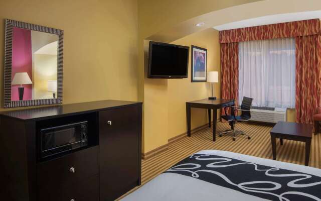 La Quinta Inn & Suites by Wyndham Atlanta-Union City