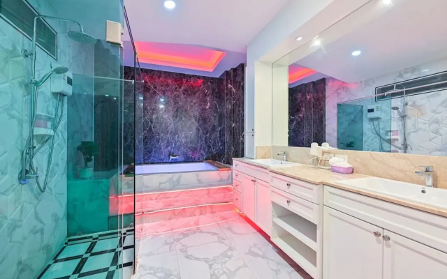 Exquisite Pool Villa A