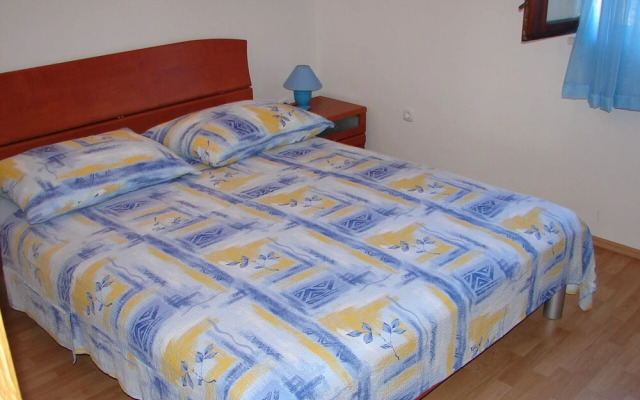 Tone - Spacious and Comfortable - A2 Plavi