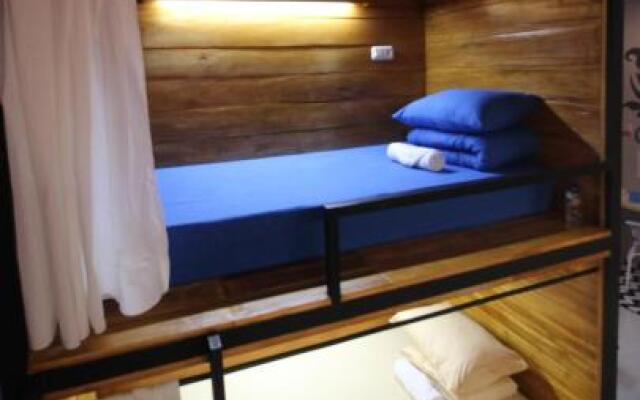 Dong Paloh Hostel
