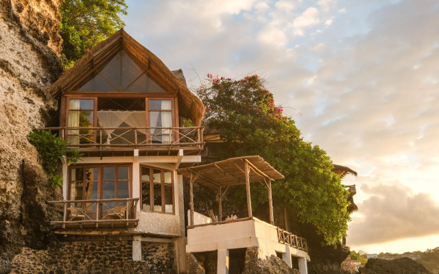 Uluwatu Surf Shack