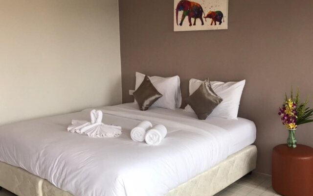 Khao Lak Good View Mansion