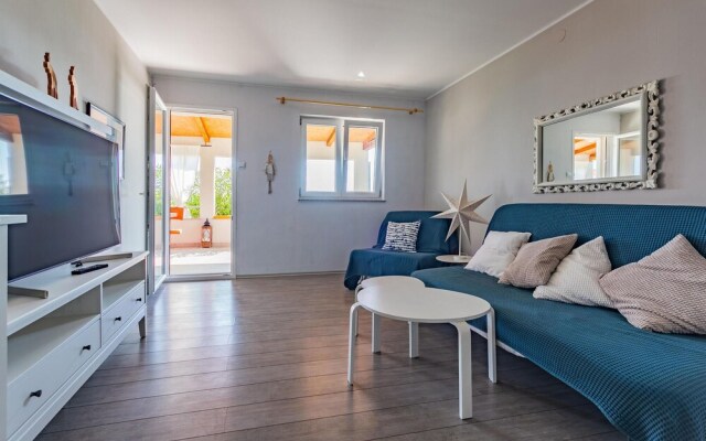 Amazing Home in Zdrelac With Wifi and 3 Bedrooms