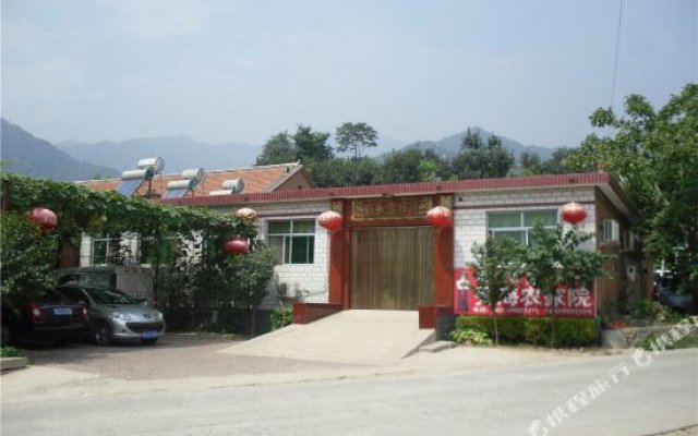 Xiuhai Farmhouse