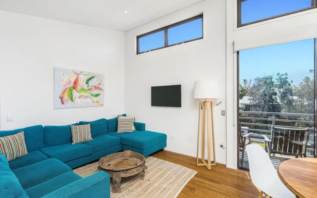 A PERFECT STAY - Sandy Feet