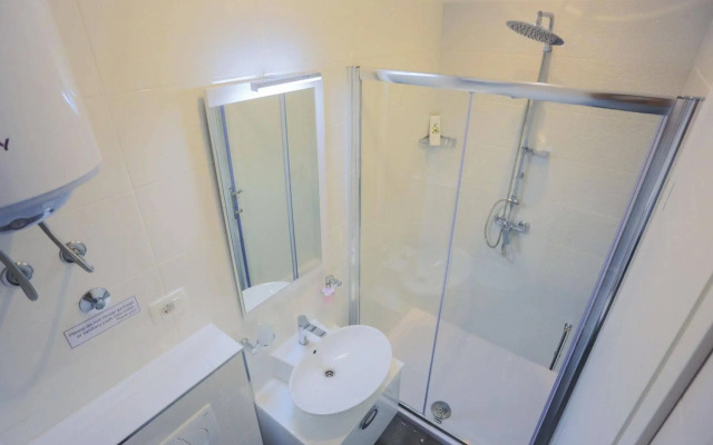 Nirvana Rooms & Apartments