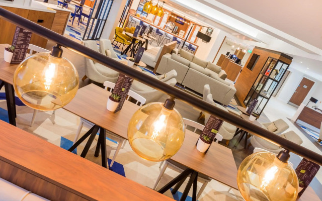 Courtyard by Marriott Glasgow Airport