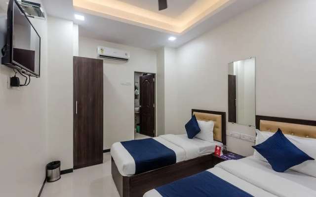 OYO 8298 Zee Residency