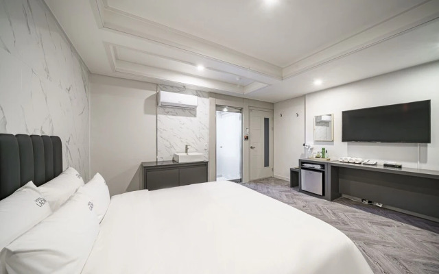 Gimhae Samgye Hotel Raon