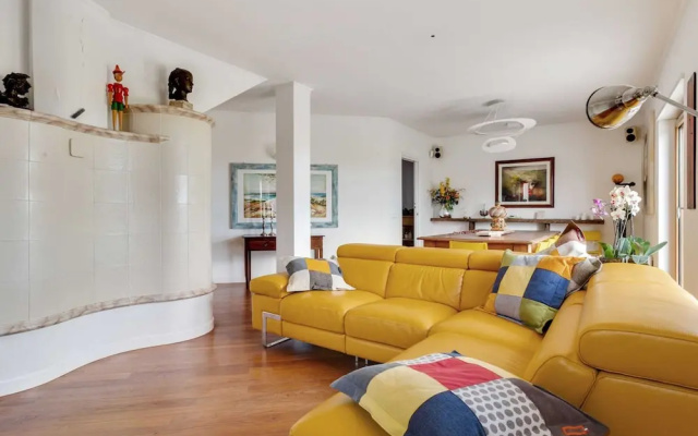 Elegant Apartment in Campobasso near Woods