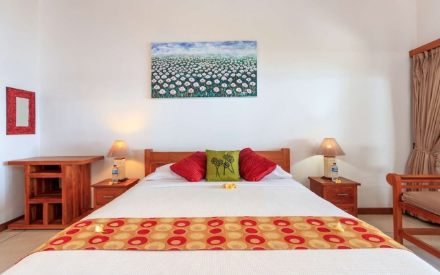 Villa for Rent in Bali 2002 – Guest Rooms – Candi Dasa