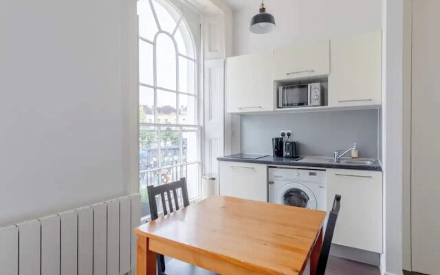 Incredibly Located Studio Flat - Camden Town