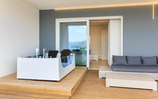 Skylake Penthouse by Impero House