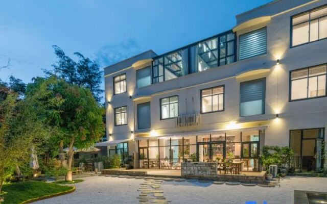 Yinzhuo life Meisu(Weizhou Islan Shell Beach store）