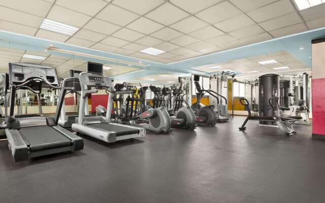 Howard Johnson Plaza By Wyndham Dubai Deira