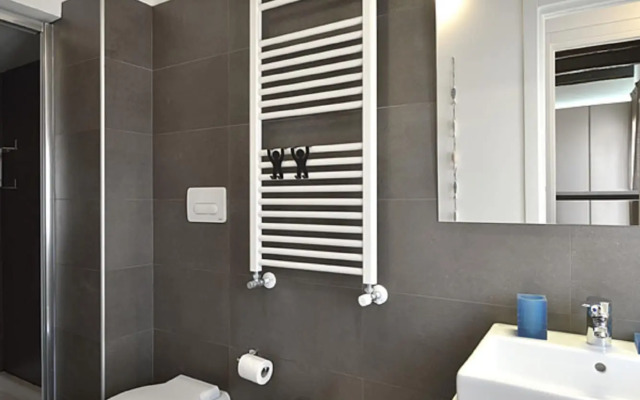 Sea to Sky Apartments Faville