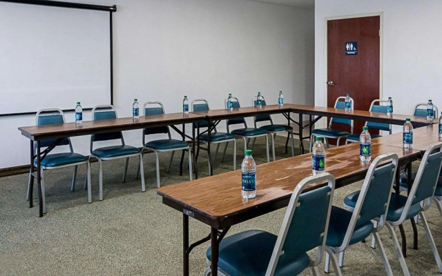 Econo Lodge Inn & Suites Natchitoches