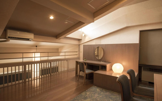 Hotel Lucent Takamiya