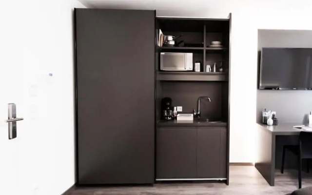 Mood contemporary living