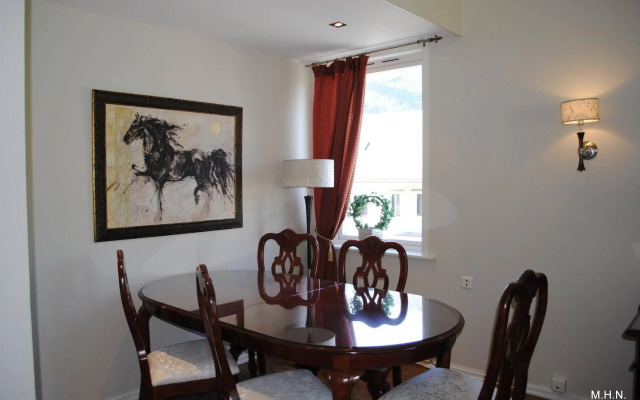 Nordfjord Hotell - Bryggen