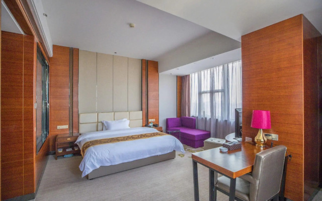 Hewitt Grand Hotel