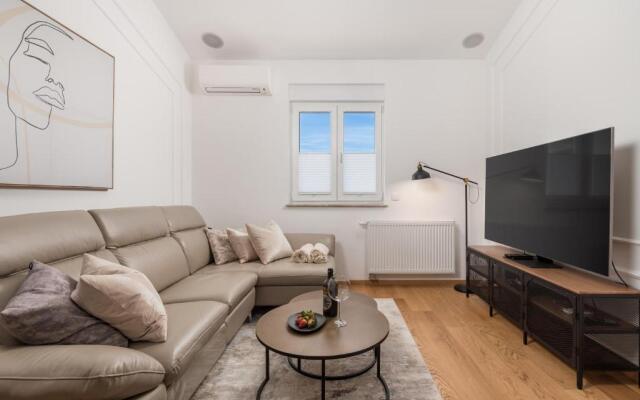 Gallery apartment Megan2 with parking