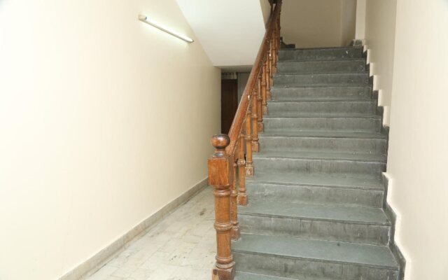 Satyam Lodge