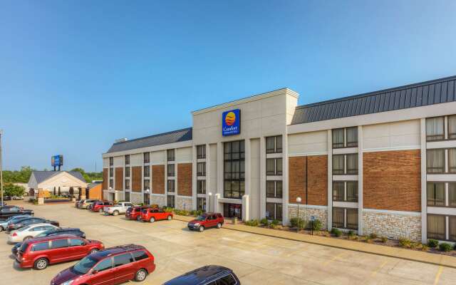 Comfort Inn & Suites Evansville Airport