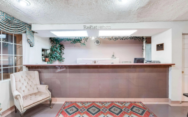 Knights Inn - Van Horn, TX