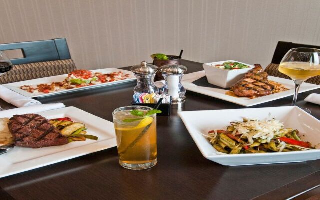 Holiday Inn Austin Airport by IHG