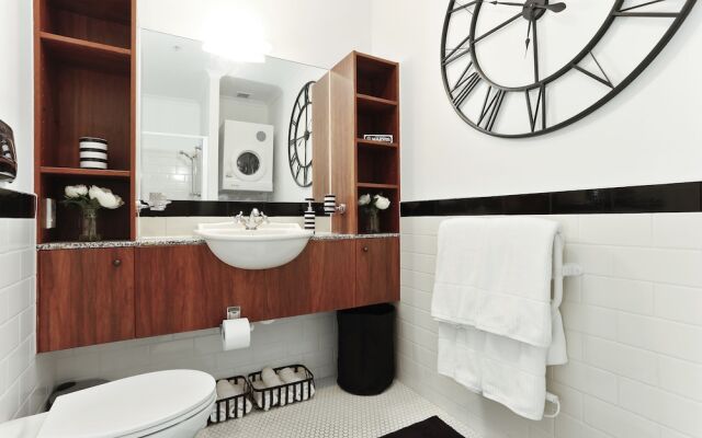 Glamorous Apartment in Viaduct Harbour