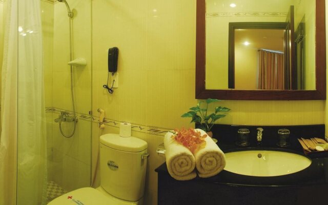 Hau Giang Hotel