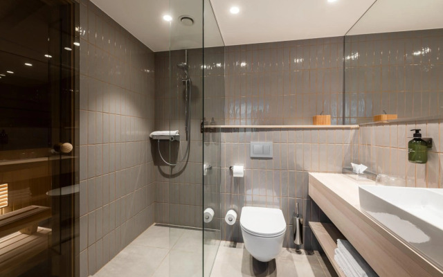 Oru Hub Hotel Tallinn - Handwritten Collection