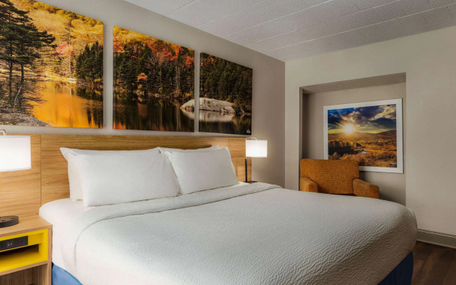 Days Hotel by Wyndham Allentown Airport / Lehigh Valley