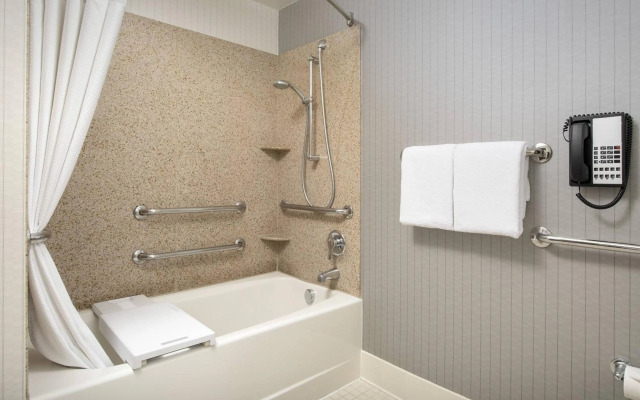 Courtyard by Marriott Tacoma Downtown