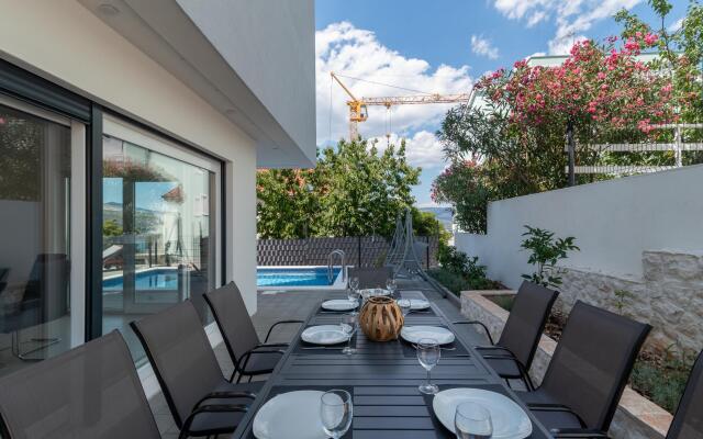 Holiday home Trogir 4