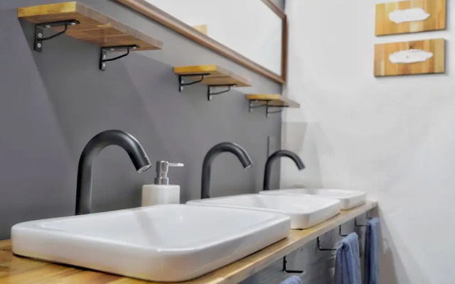Minka House - Hostel