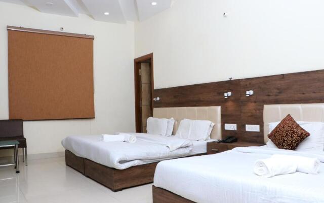 Hotel Avitaj Inn