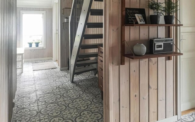Nice Home in Hebnes With 4 Bedrooms and Wifi