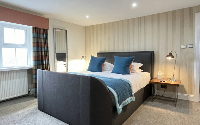 The Lovat, Loch Ness