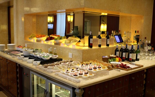 Renaissance Shanghai Pudong Hotel