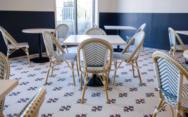 Mulberry, a Wyndham Hotel