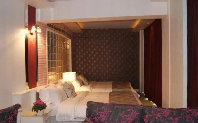 Wave Resort Hotel