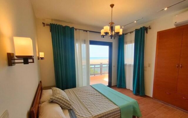 luxury half villa sea view team