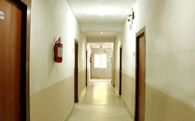 OYO 1058 Hotel Royal Garden