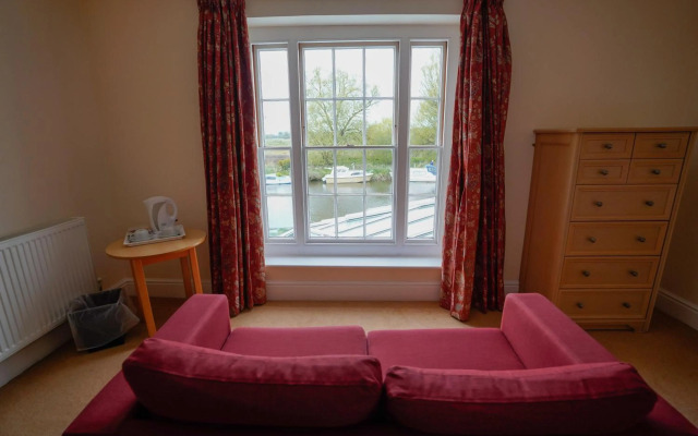 Waveney House Hotel