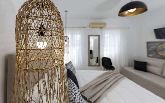 Eutuxia Rooms & Studios