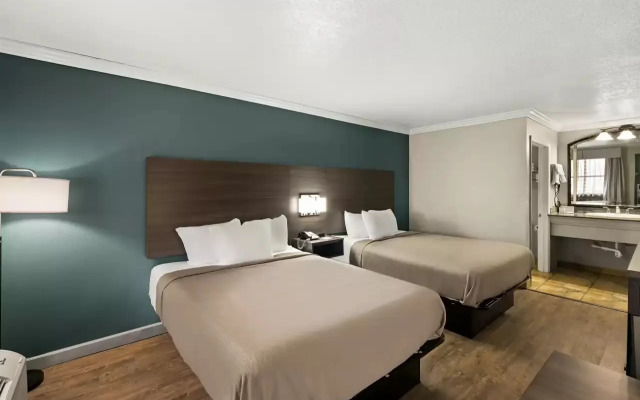 Quality Inn